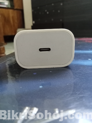 apple 20W charger type-C (original)